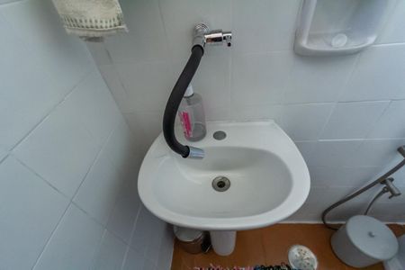 Apartamento à venda com 65m², 2 quartos e sem vagaBanheiro de serviço