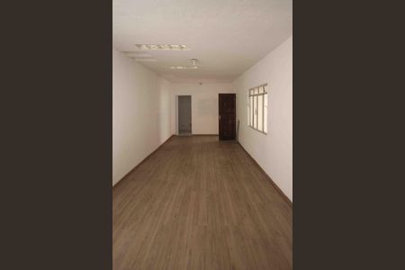 Casa para alugar com 335m², 2 quartos e 6 vagas