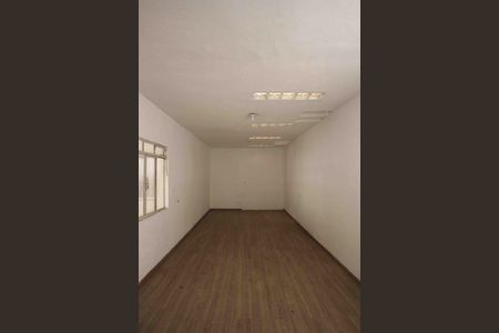 Casa para alugar com 335m², 2 quartos e 6 vagas