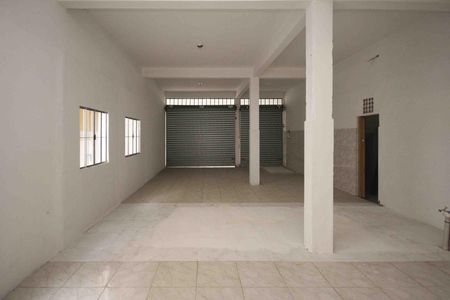 Casa para alugar com 335m², 2 quartos e 6 vagas Casa para alugar com 335m², 2 quartos e 6 vagasSalão de festas