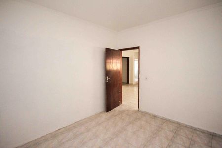 Casa para alugar com 335m², 2 quartos e 6 vagas Casa para alugar com 335m², 2 quartos e 6 vagasQuarto