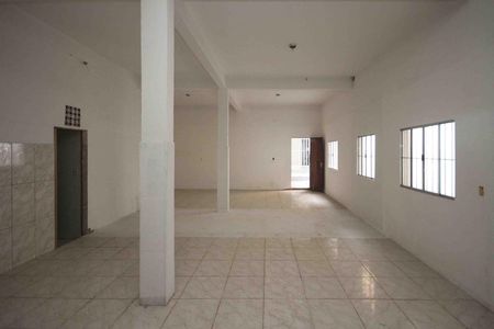 Casa para alugar com 335m², 2 quartos e 6 vagas Casa para alugar com 335m², 2 quartos e 6 vagasSalão de festas