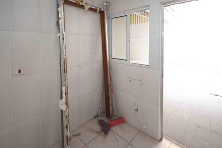 Casa para alugar com 335m², 2 quartos e 6 vagas Casa para alugar com 335m², 2 quartos e 6 vagasQuarto reversivel