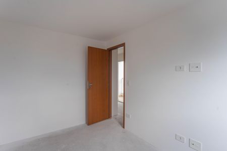 Quarto 1  de apartamento à venda com 2 quartos, 50m² em Vila Maria Leonor, Diadema