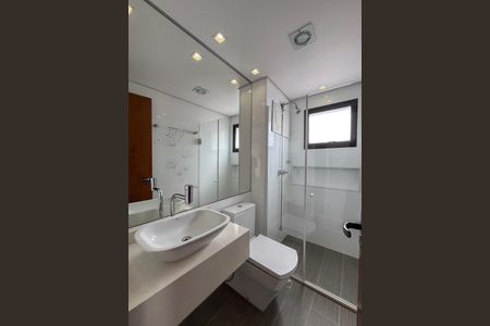 Apartamento à venda com 67m², 2 quartos e 2 vagasBanheiro 