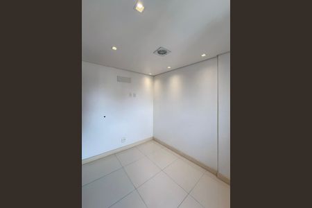 Apartamento à venda com 67m², 2 quartos e 2 vagasQuarto 2