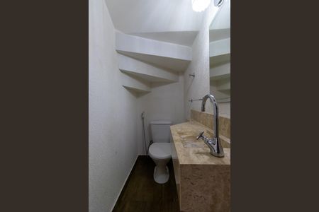 Casa de condomínio para alugar com 156m², 3 quartos e 2 vagas Casa de condomínio para alugar com 156m², 3 quartos e 2 vagasLavabo