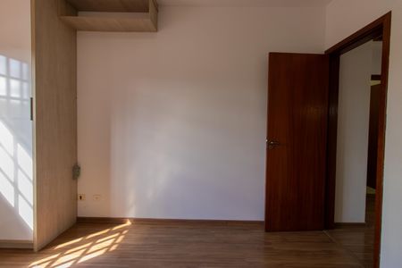 Casa de condomínio para alugar com 156m², 3 quartos e 2 vagas Casa de condomínio para alugar com 156m², 3 quartos e 2 vagasQuarto 1