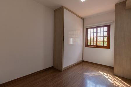 Casa de condomínio para alugar com 156m², 3 quartos e 2 vagas Casa de condomínio para alugar com 156m², 3 quartos e 2 vagasQuarto 1