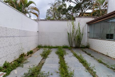 Casa de condomínio para alugar com 156m², 3 quartos e 2 vagas Casa de condomínio para alugar com 156m², 3 quartos e 2 vagasQuintal