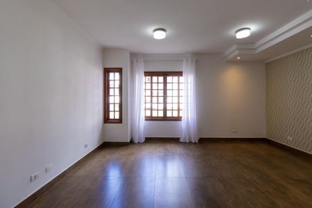 Casa de condomínio para alugar com 156m², 3 quartos e 2 vagas Casa de condomínio para alugar com 156m², 3 quartos e 2 vagasSala