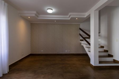 Casa de condomínio para alugar com 156m², 3 quartos e 2 vagas Casa de condomínio para alugar com 156m², 3 quartos e 2 vagasSala