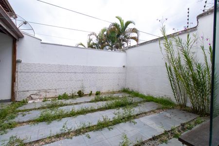 Casa de condomínio para alugar com 156m², 3 quartos e 2 vagas Casa de condomínio para alugar com 156m², 3 quartos e 2 vagasQuintal