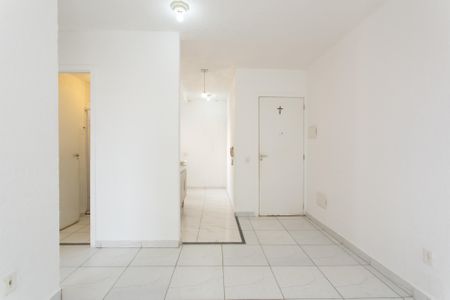 Sala de apartamento para alugar com 2 quartos, 40m² em Jardim Santa Teresinha, São Paulo