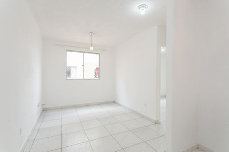 Sala de apartamento para alugar com 2 quartos, 40m² em Jardim Santa Teresinha, São Paulo