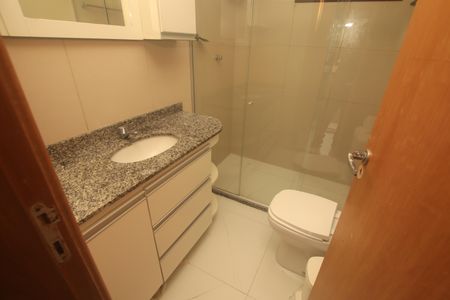 Apartamento para alugar com 100m², 3 quartos e 2 vagasBanheiro Social