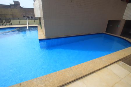 Apartamento para alugar com 100m², 3 quartos e 2 vagasÁrea comum - Piscina