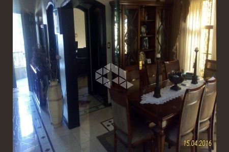 Casa à venda com 4 quartos, 440m² em Jardim Maringa, São Paulo