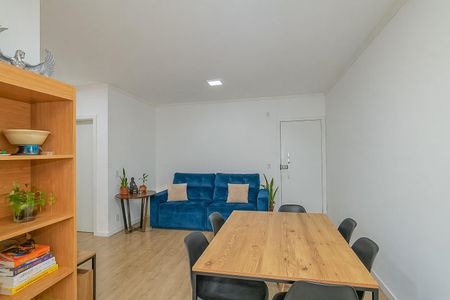 Apartamento para alugar com 65m², 2 quartos e 1 vagaSala