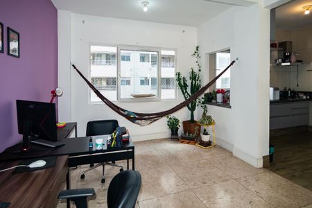 Apartamento à venda com 220m², 3 quartos e 1 vaga Apartamento à venda com 220m², 3 quartos e 1 vagaSala