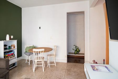 Apartamento à venda com 220m², 3 quartos e 1 vaga Apartamento à venda com 220m², 3 quartos e 1 vagaQuarto 1