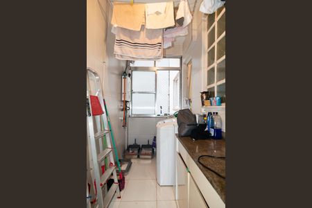 Apartamento à venda com 220m², 3 quartos e 1 vaga Apartamento à venda com 220m², 3 quartos e 1 vagaÁrea de Serviço