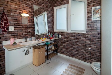 Apartamento à venda com 220m², 3 quartos e 1 vaga Apartamento à venda com 220m², 3 quartos e 1 vagaBanheiro Quarto 3 - Suíte