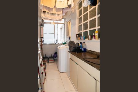 Apartamento à venda com 220m², 3 quartos e 1 vaga Apartamento à venda com 220m², 3 quartos e 1 vagaÁrea de Serviço