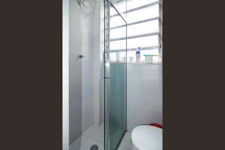 Apartamento à venda com 220m², 3 quartos e 1 vaga Apartamento à venda com 220m², 3 quartos e 1 vagaBanheiro Serviço