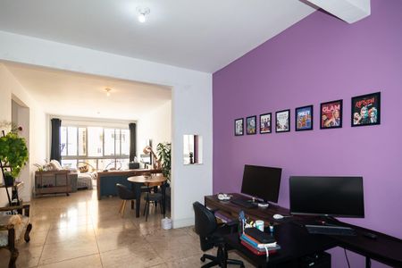 Apartamento à venda com 220m², 3 quartos e 1 vaga Apartamento à venda com 220m², 3 quartos e 1 vagaSala