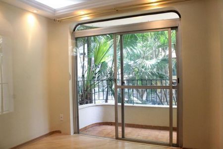 Foto 01 de apartamento para alugar com 3 quartos, 110m² em Santa Cecilia, São Paulo