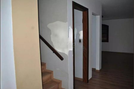 Casa à venda com 286m², 4 quartos e 4 vagasFoto 06