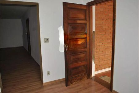 Casa à venda com 286m², 4 quartos e 4 vagasFoto 05