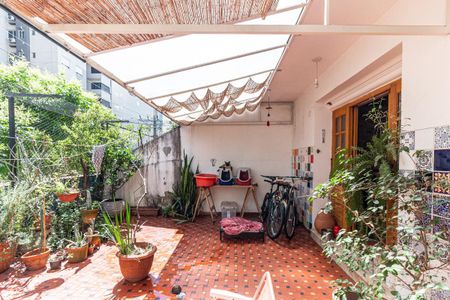 Apartamento à venda com 136m², 2 quartos e 1 vaga Apartamento à venda com 136m², 2 quartos e 1 vagaVaranda da Sala