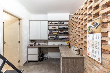 Apartamento à venda com 136m², 2 quartos e 1 vaga Apartamento à venda com 136m², 2 quartos e 1 vagaSala - Escritório