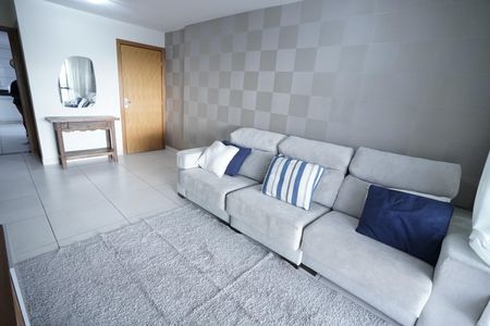 Apartamento para alugar com 108m², 4 quartos e 2 vagas