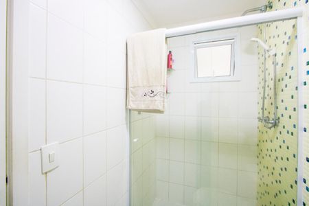 Apartamento à venda com 77m², 3 quartos e 2 vagasBanheiro do quarto 1