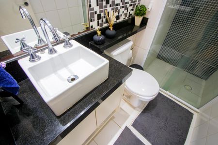 Apartamento à venda com 77m², 3 quartos e 2 vagasBanheiro social
