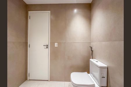 Apartamento à venda com 120m², 3 quartos e 1 vaga Apartamento à venda com 120m², 3 quartos e 1 vagaBanheiro social