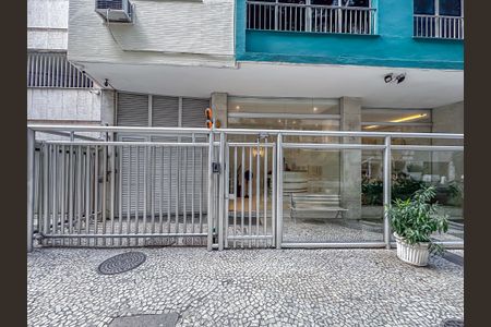 Apartamento à venda com 120m², 3 quartos e 1 vaga Apartamento à venda com 120m², 3 quartos e 1 vagaFachada