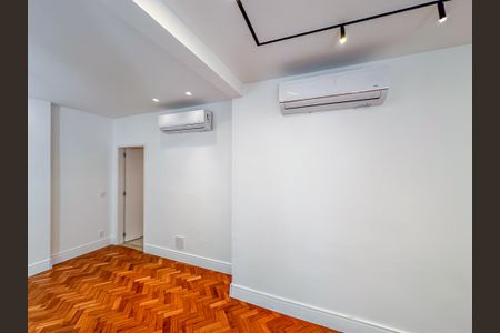 Apartamento à venda com 120m², 3 quartos e 1 vaga Apartamento à venda com 120m², 3 quartos e 1 vagaQuarto 1