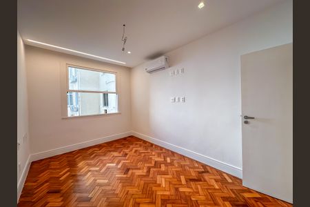 Apartamento à venda com 120m², 3 quartos e 1 vaga Apartamento à venda com 120m², 3 quartos e 1 vagaQuarto 2