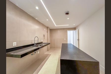 Apartamento à venda com 120m², 3 quartos e 1 vaga Apartamento à venda com 120m², 3 quartos e 1 vagaCozinha