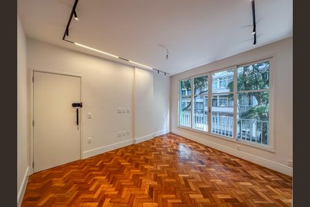 Apartamento à venda com 120m², 3 quartos e 1 vaga Apartamento à venda com 120m², 3 quartos e 1 vagaSala