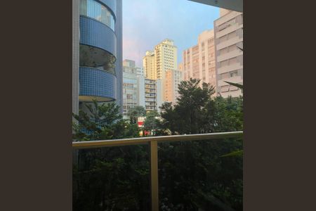 Apartamento à venda com 114m², 3 quartos e 2 vagas Apartamento à venda com 114m², 3 quartos e 2 vagasVista