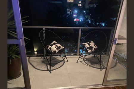 Apartamento à venda com 114m², 3 quartos e 2 vagas Apartamento à venda com 114m², 3 quartos e 2 vagasVaranda