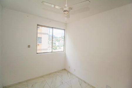 Quarto 1 de apartamento para alugar com 3 quartos, 65m² em Vila Valqueire, Rio de Janeiro
