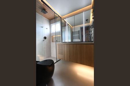 Apartamento à venda com 141m², 2 quartos e 4 vagasBanheiro da Suíte 2