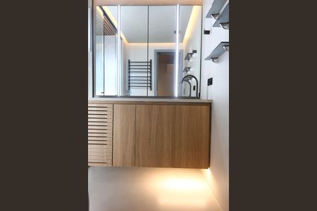 Apartamento à venda com 141m², 2 quartos e 4 vagasBanheiro da Suíte 2