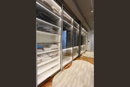 Apartamento à venda com 141m², 2 quartos e 4 vagasCloset da suíte 2